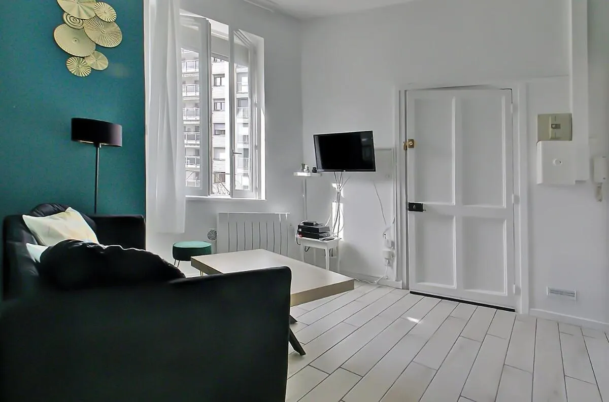 Saint Genevieve Chic Apartment Lyon