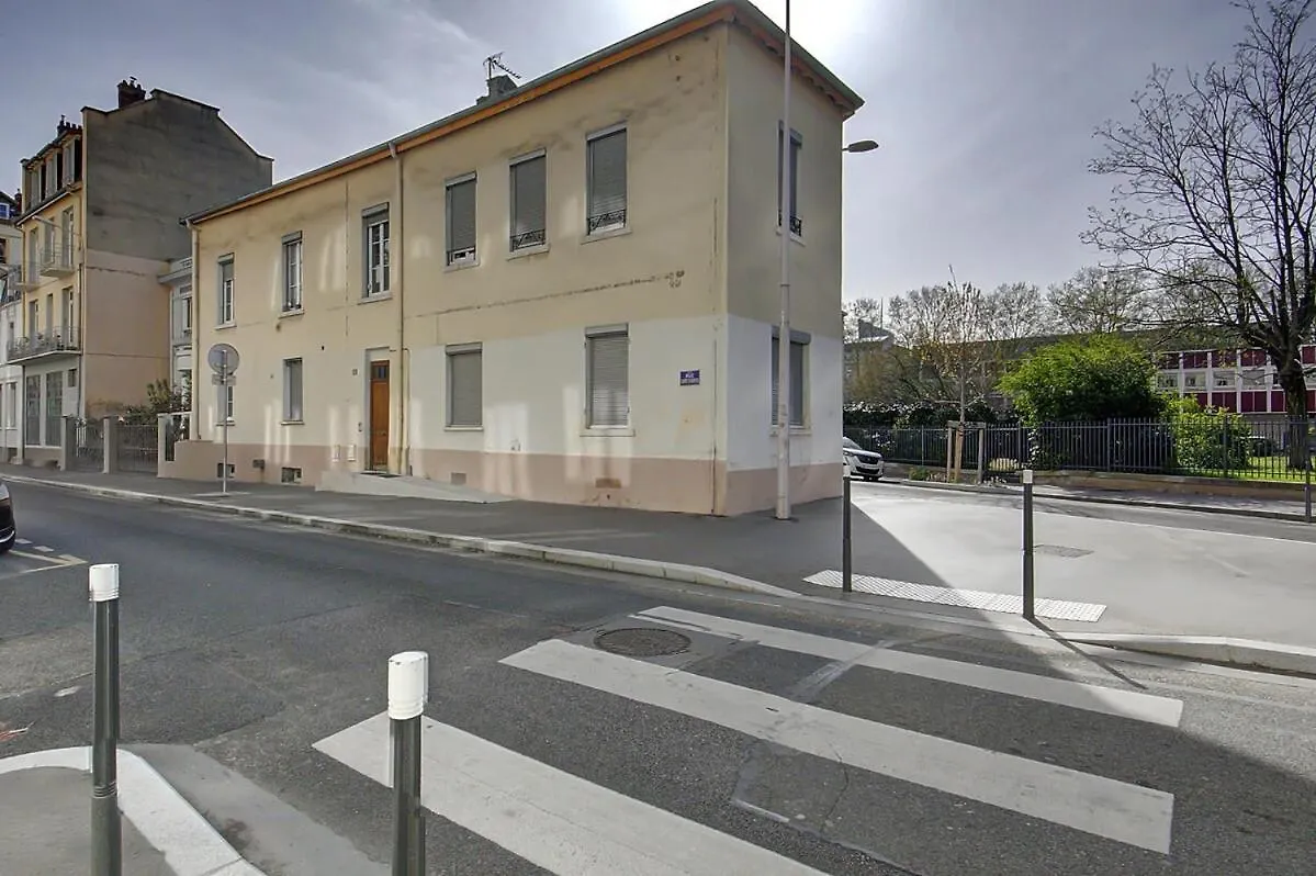 Saint Genevieve Chic Apartment Lyon