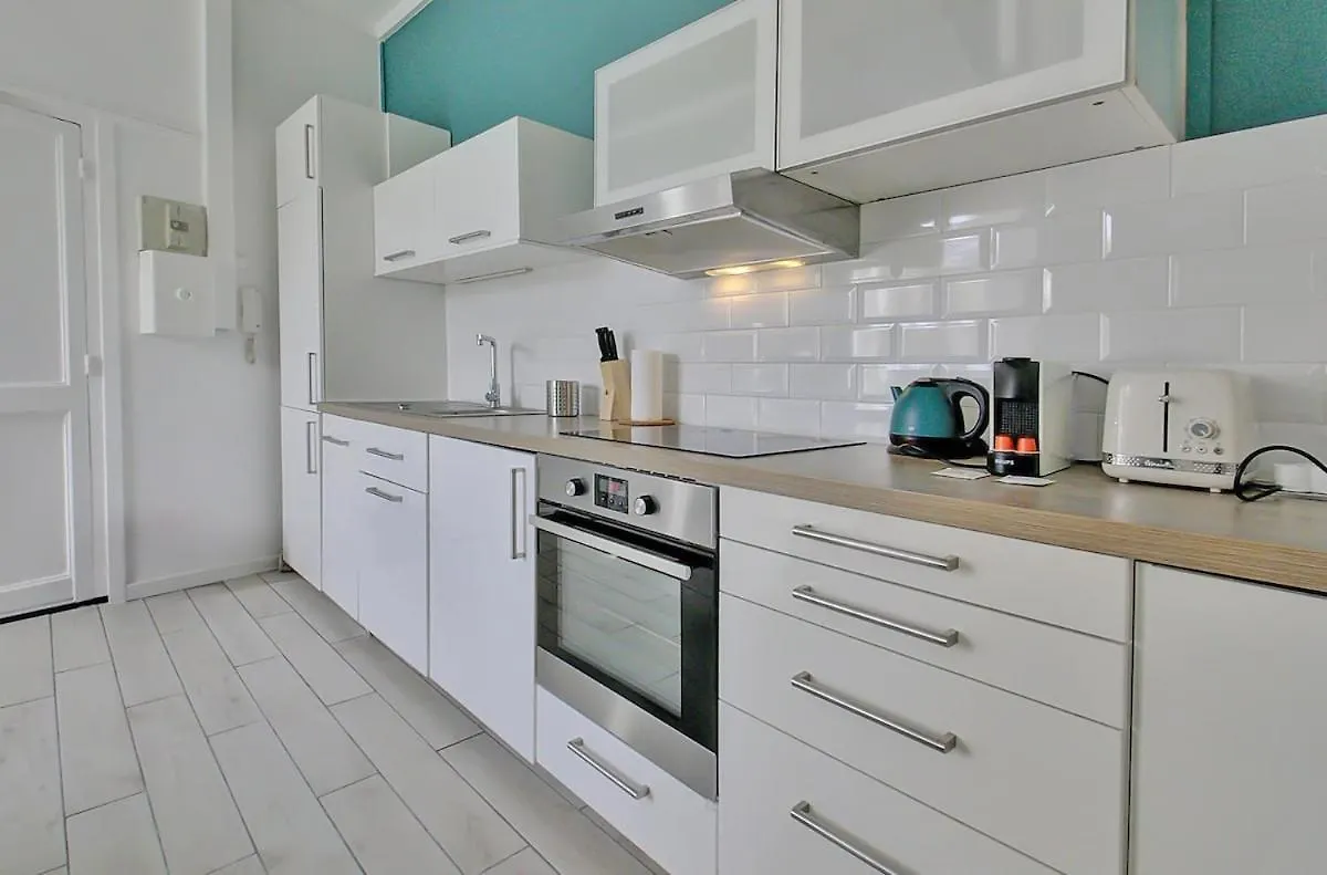 Saint Genevieve Chic Daire Lyon
